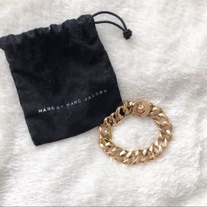 Marc Jacobs turnlock small Katie bracelet